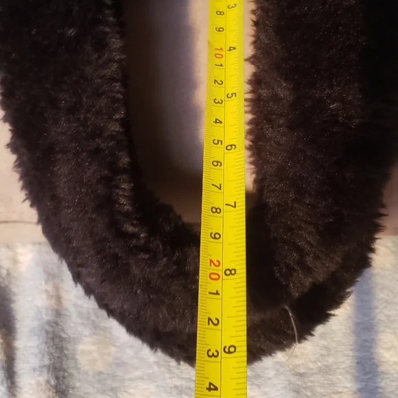 Faux leather fur trimmed tote bag - Picture 4 of 10